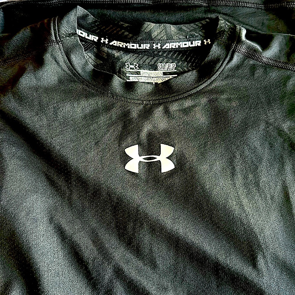 Under Armour black & silver tank Compression